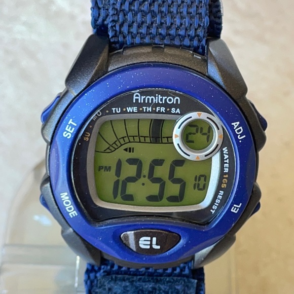 Armitron sports men battery water resistant 165ft chronograph alarm - Picture 1 of 6